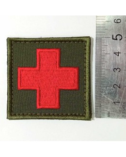 Нашивка (патч) Медицинский крест. Красный на хаки.