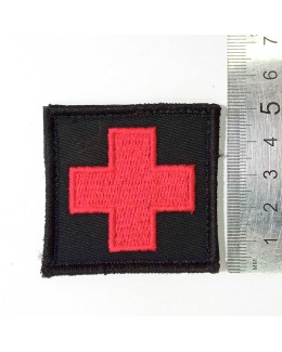 Нашивка (патч) Медицинский крест. Красный на чёрном.